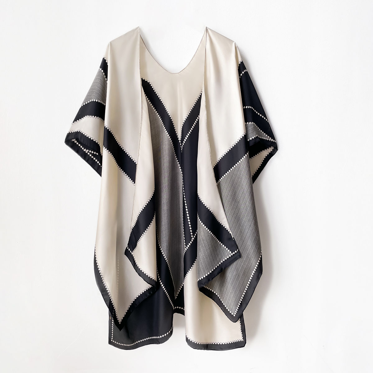 女性のための高級ブランドのシルクスカーフ,大きなスカーフ,プ - Scarf Silk Square のレビューと価格