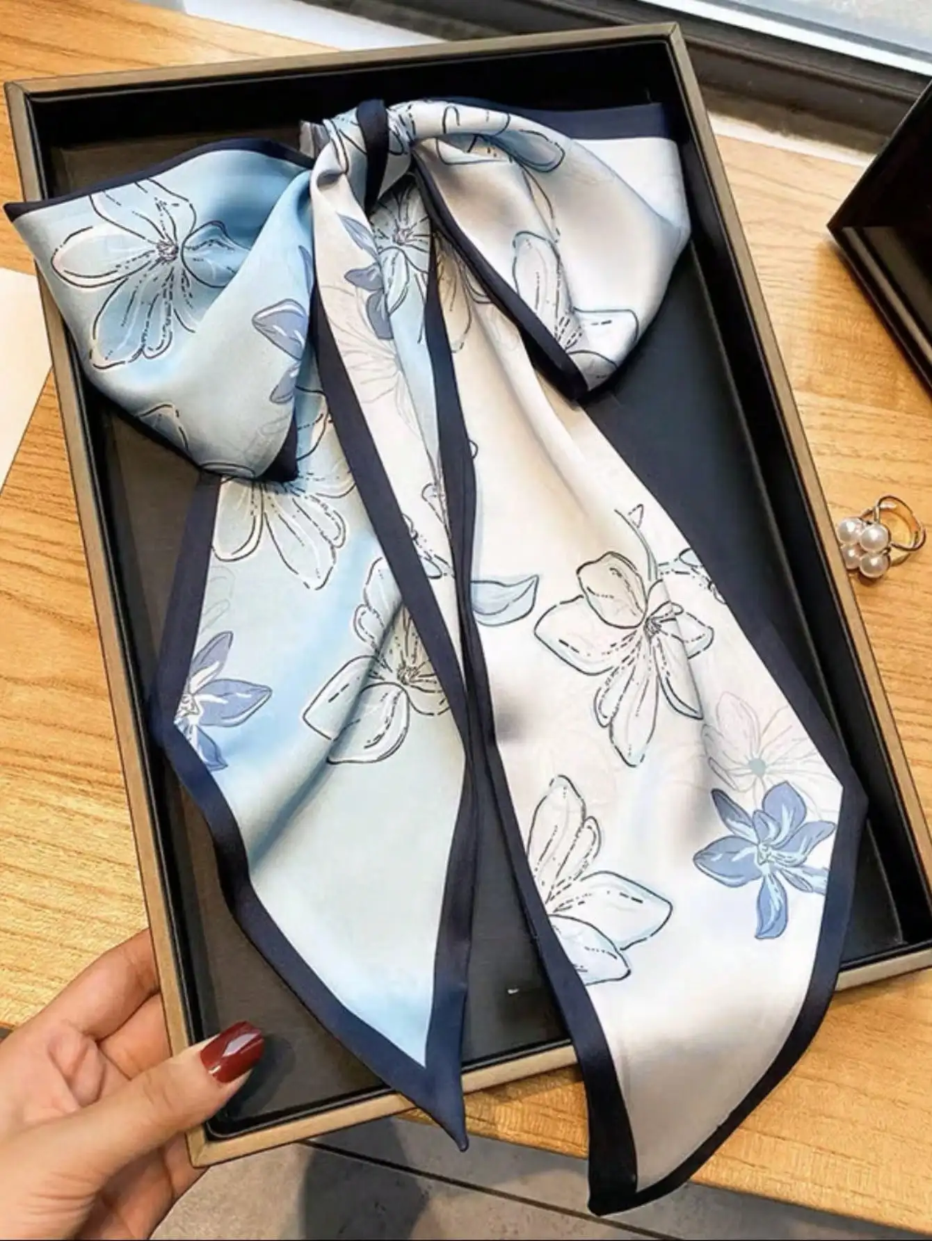 レディース春夏カジュアルフェイクシルクスクエアスカーフ、プロ - Scarf Silk Square のレビューと価格